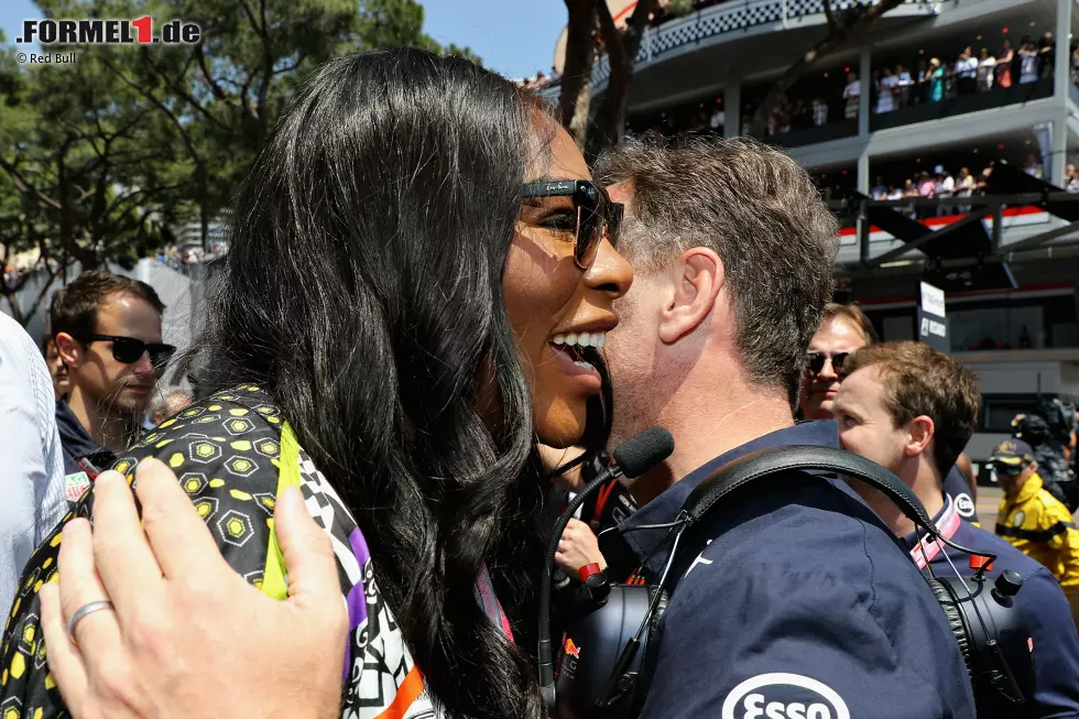 Christian Horner ist bei Ex-Spice-Girl Geri Halliwell in guten Händen (und seit ein paar Monaten frischgebackener Papa). Um Tennis-Ass Serena Williams nimmt er sich trotzdem liebend gern an. Foto zur News: Christian Horner ist bei Ex-Spice-Girl Geri Halliwell in guten Händen (und seit ein paar Monaten frischgebackener Papa). Um Tennis-Ass Serena Williams nimmt er sich trotzdem liebend gern an.