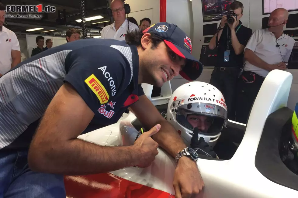 Einer der prominenteren Passagiere am Monza-Wochenende ist Kit Harington, besser bekannt als Jon Snow aus der Kultserie "Game of Thrones". Weitere Promis im Paddock sind sein Serienkollege Liam Cunningham, Modedesignerin Donatella Versace - und eine ganze Reihe italienischer und spanischer Star-Fußballer. Foto zur News: Einer der prominenteren Passagiere am Monza-Wochenende ist Kit Harington, besser bekannt als Jon Snow aus der Kultserie "Game of Thrones". Weitere Promis im Paddock sind sein Serienkollege Liam Cunningham, Modedesignerin Donatella Versace - und eine ganze Reihe italienischer und spanischer Star-Fußballer.
