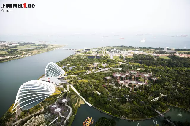 Singapur bei Nacht haben wir jetzt drei Tage lang zur Genüge gesehen. Singapur bei Tag ist nicht minder beeindruckend. Eingebettet ins tropische Grün befinden sich unzählige architektonische Highlights und historische Gebäude. Unbedingt eine Reise wert! Foto zur News: Singapur bei Nacht haben wir jetzt drei Tage lang zur Genüge gesehen. Singapur bei Tag ist nicht minder beeindruckend. Eingebettet ins tropische Grün befinden sich unzählige architektonische Highlights und historische Gebäude. Unbedingt eine Reise wert!