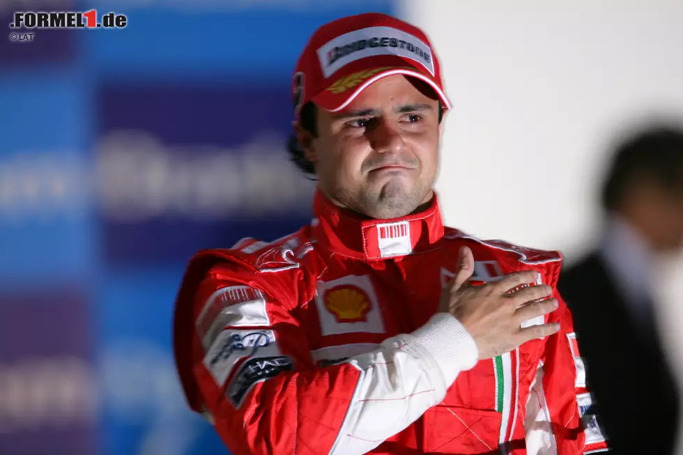 Foto zur News: Von den aktuellen Fahrern konnten vier in Interlagos gewinnen: Lokalheld Felipe Massa holte 2006 seinen zweiten Formel-1-Sieg und 2008 seinen bislang letzten hier - beide mit Ferrari. Sebastian Vettel siegte 2010 und 2013 mit Red Bull, Kimi Räikkönen war 2007 mit Ferrari erfolgreich, Lewis Hamilton im Vorjahr mit Mercedes.