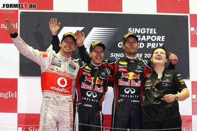 Foto zur News: Red Bull ist mit drei Siegen (2011 bis 2013) das erfolgreichste Team in Singapur. Ferrari (2010 und 2015) und Mercedes (2014 und 2016) gewannen je zweimal, Renault (2008) und McLaren (2009) waren einmal erfolgreich.