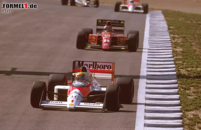 Marlboro hat die Formel 1 Ende der Achtzigerjahre endgültig für sich entdeckt und steigt auch bei Ferrari-Rivale McLaren ein. Für die Fans führt kein Weg mehr vorbei an der Imagekampagne für den blauen Dunst. Foto zur News: Marlboro hat die Formel 1 Ende der Achtzigerjahre endgültig für sich entdeckt und steigt auch bei Ferrari-Rivale McLaren ein. Für die Fans führt kein Weg mehr vorbei an der Imagekampagne für den blauen Dunst.