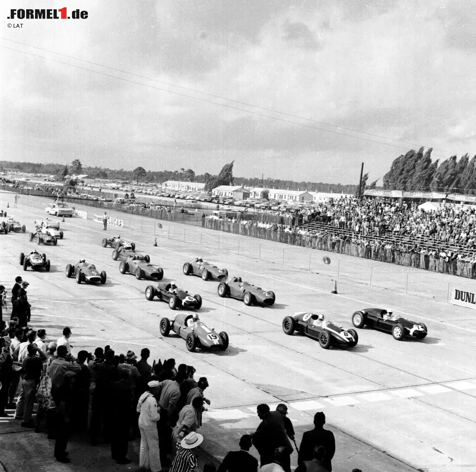 Foto zur News: 2017 findet zum 39. Mal ein Grand Prix der USA statt, zum sechsten Mal auf dem Circuit of The Americas. Seit 2012 gastiert die Formel 1 in Austin. Davor wurde das Rennen in Sebring (1959), Riverside (1960), Watkins Glen (1961 bis 1980), Phoenix (1989 bis 1991) und Indianapolis (2000 bis 2007) ausgetragen.