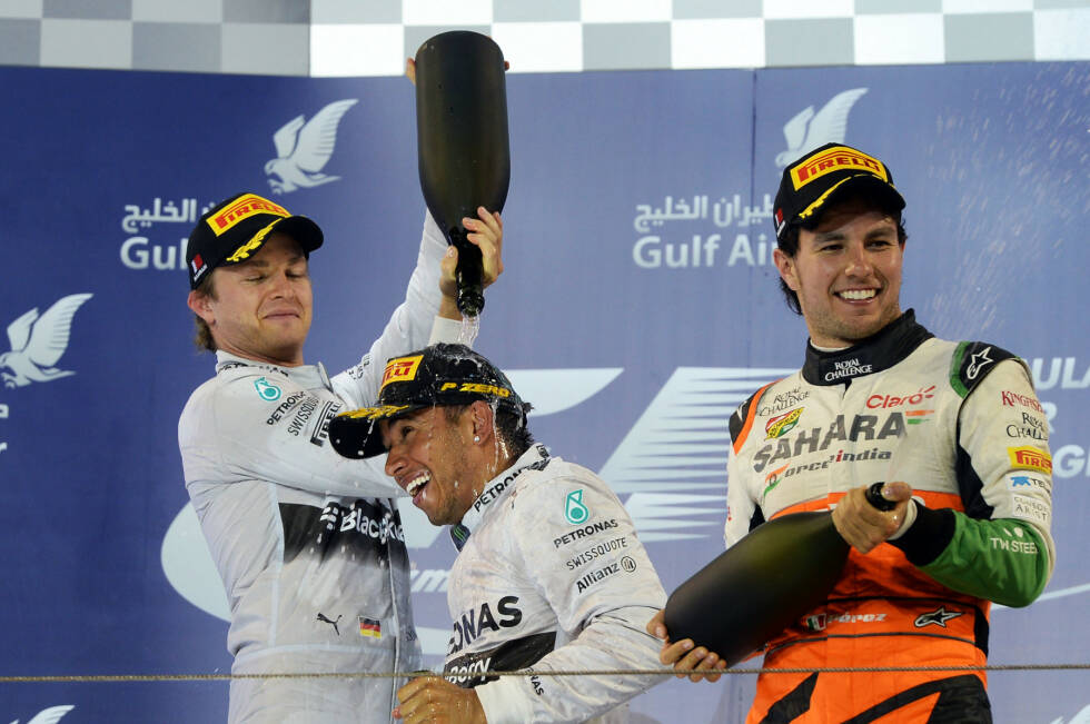Foto zur News: Fünf weitere Piloten aus dem aktuellen Starterfeld standen in Bahrain schon auf dem Podium. Lewis Hamilton gelang dieses Kunststück fünfmal, Felipe Massa, Fernando Alonso und Sebastian Vettel dreimal, und Sergio Perez fuhr 2014 auf Force India zu Platz drei.