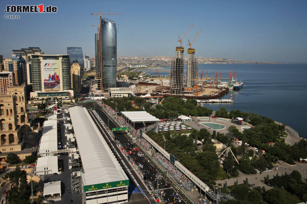 Foto zur News: 2017 findet zum ersten Mal ein Grand Prix von Aserbaidschan statt. Im vergangenen Jahr feierte zwar der Baku City Circuit seine Formel-1-Premiere, damals aber noch unter dem Label des 23. Grand Prix von Europa. In dieser Saison gibt es keinen Europa-Grand-Prix mehr.