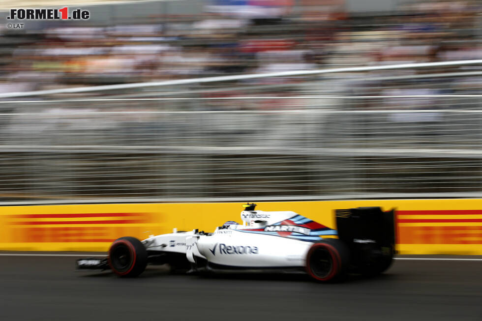 Foto zur News: Interne Messungen des Williams-Teams ergaben im Baku-Qualifying 2016 einen Topspeed von 378 km/h für Valtteri Bottas. Das ist die höchste Geschwindigkeit, die ein Formel-1-Auto an einem Rennwochenende je erreicht hat. Im Rennen waren die Geschwindigkeiten niedriger. Lewis Hamilton wurde mit 364,4 km/h &quot;geblitzt&quot;.