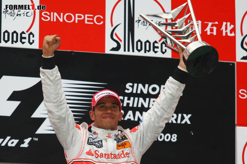 Foto zur News: Mit vier Siegen (2008, 2011, 2014, 2015) ist Lewis Hamilton erfolgreichster Fahrer in China. Weitere Mehrfachsieger sind Fernando Alonso (2005, 2013) sowie Nico Rosberg (2012, 2016). Aus dem aktuellen Starterfeld haben zudem Sebastian Vettel (2009) und Kimi Räikkönen (2007) schon gewonnen.