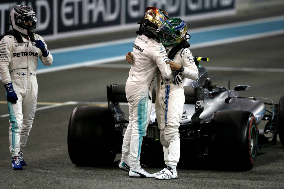 Foto zur News: Diesmal ist der Rücktritt endgültig: Felipe Massa verabschiedet sich mit einem WM-Punkt für Platz zehn aus der Formel 1. Im Gegensatz zu Brasilien verliert er in Abu Dhabi das spannende Duell gegen Fernando Alonso. &quot;Danke für all die schönen Jahre&quot;, funkt er bei der Zieldurchfahrt.