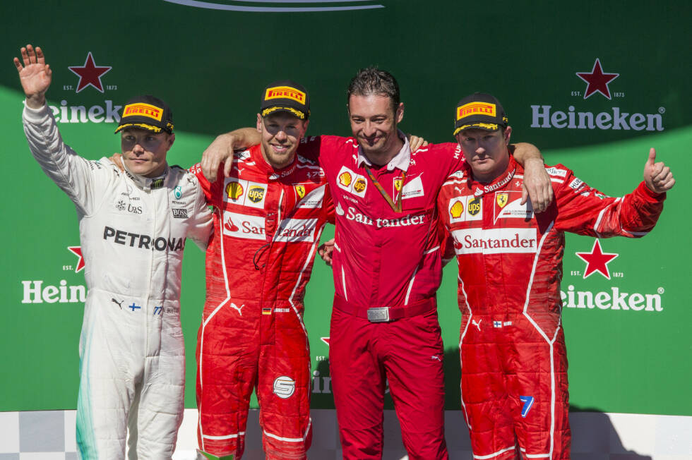 Foto zur News: Die 17 besten Fotos des Grand Prix von Brasilien jetzt durchklicken: Sebastian Vettel feiert seinen 47. Sieg in der Formel 1, letztendlich souverän vor Valtteri Bottas und Teamkollege Kimi Räikkönen. Damit ist dem Ferrari-Star zumindest der Vizetitel kaum noch zu nehmen. Vor Abu Dhabi hat er 22 Punkte Vorsprung auf Bottas.