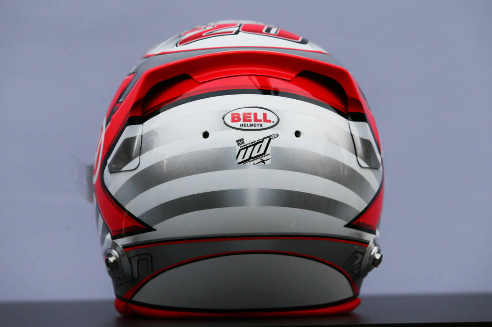 Foto zur News: Kevin Magnussen (#20, Haas): Ein Helmdesign so kühl wie ein skandinavischer Wintertag. Beim Kopfschutz von Magnussen gibt es nicht viel zu deuten.