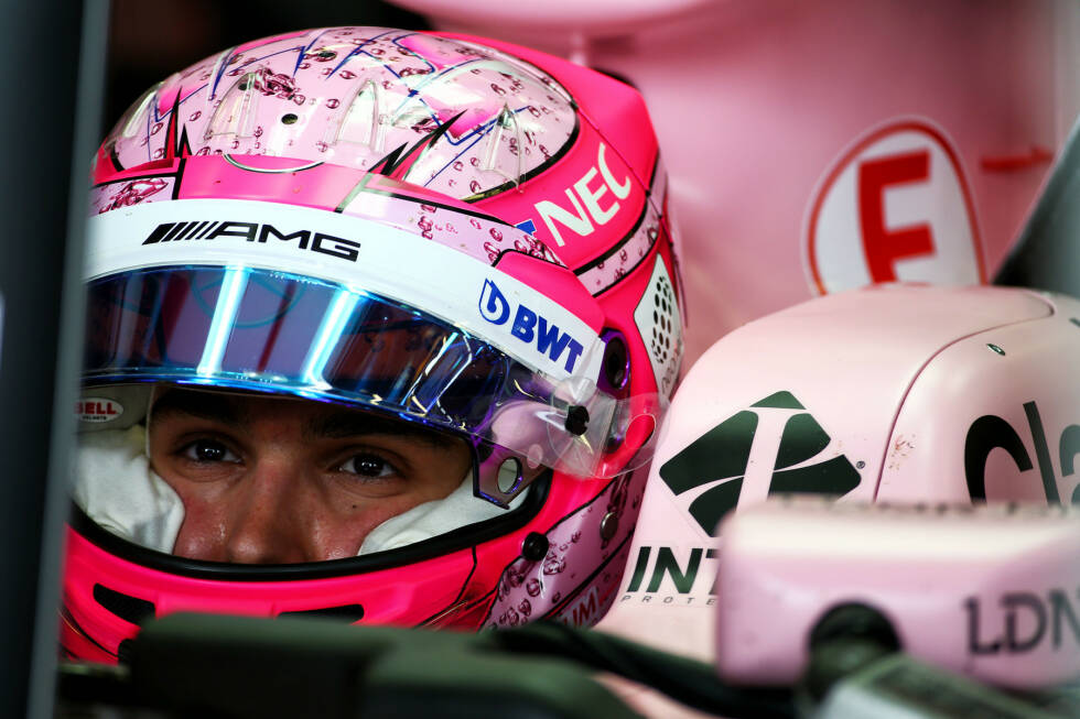 Foto zur News: Esteban Ocon (#31, Force India): Auch der schnelle französische Youngster hat nun ein ähnliches Helmdesign - zumindest beim Farbton.