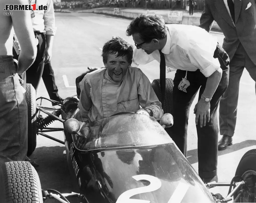 Foto zur News: ... beim Formel-2-Rennen in London am Chrystal Palace 1964, als sich &quot;Nobody&quot; Rindt völlig überraschend gegen Weltmeister Graham Hill durchsetzte. Damals traten wegen der guten Preisgelder auch die Topstars noch in der zweiten Klasse an. Für Rindt das Sprungbrett schlechthin. Nur wenige Monate später gab ...