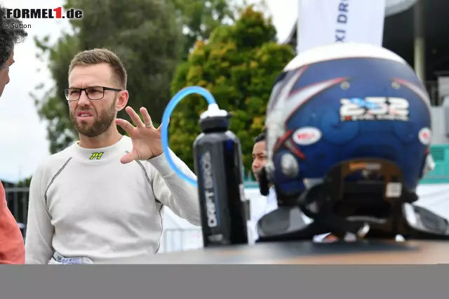 Chris van der Drift. Der Neuseeländer mit niederländischen Wurzeln wurde in weniger bedeutenden Formelklassen bekannt - etwa in der A1-GP-Serie. Heute widmet er sich dem GT-Sport und ist Fahrertrainer. Foto zur News: Chris van der Drift. Der Neuseeländer mit niederländischen Wurzeln wurde in weniger bedeutenden Formelklassen bekannt - etwa in der A1-GP-Serie. Heute widmet er sich dem GT-Sport und ist Fahrertrainer.