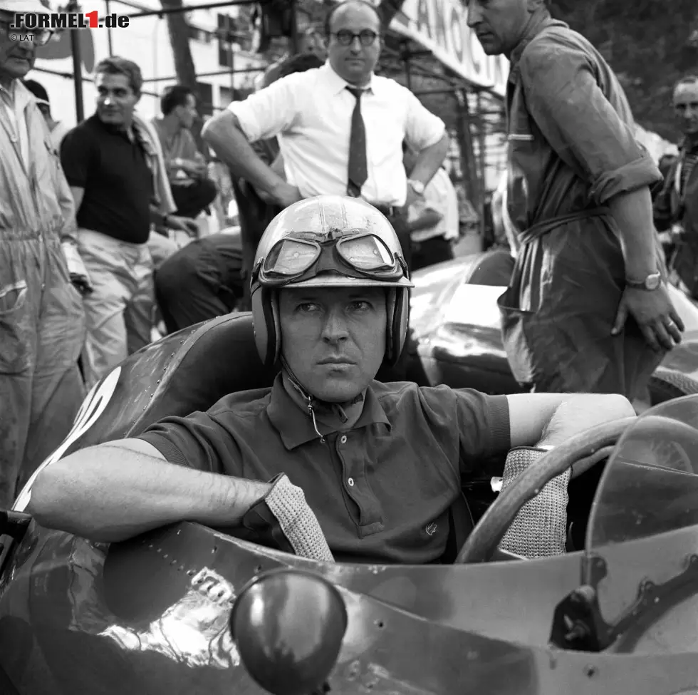 Wolfgang Alexander Albert Eduard Maximilian Reichsgraf Berghe von Trips. So der volle Name des Nachkommen eines niederrheinischen Adelsgeschlechts. Der Blaublüter mit Hollywood-Charme fuhr zunächst inkognito als "Axel Linther" Rennen, ehe er als Ferrari-Star 1961 vor dem Gewinn des WM-Titels stand, aber tödlich verunglückte. Foto zur News: Wolfgang Alexander Albert Eduard Maximilian Reichsgraf Berghe von Trips. So der volle Name des Nachkommen eines niederrheinischen Adelsgeschlechts. Der Blaublüter mit Hollywood-Charme fuhr zunächst inkognito als "Axel Linther" Rennen, ehe er als Ferrari-Star 1961 vor dem Gewinn des WM-Titels stand, aber tödlich verunglückte.