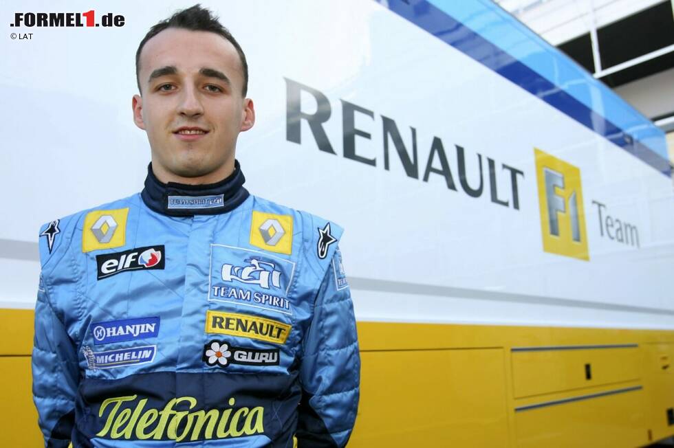 Foto zur News: 2004 wird der Krakauer schließlich Zweiter beim Prestigerennen in Macau, ein Jahr später gewinnt er sogar die Meisterschaft in der Formel-Renault 3.5. Das bringt ihm sogar für 2005 Formel-1-Testfahrten mit dem Renault-Team ein, die in jener Saison mit Fernando Alonso die Weltmeisterschaft gewinnen können.