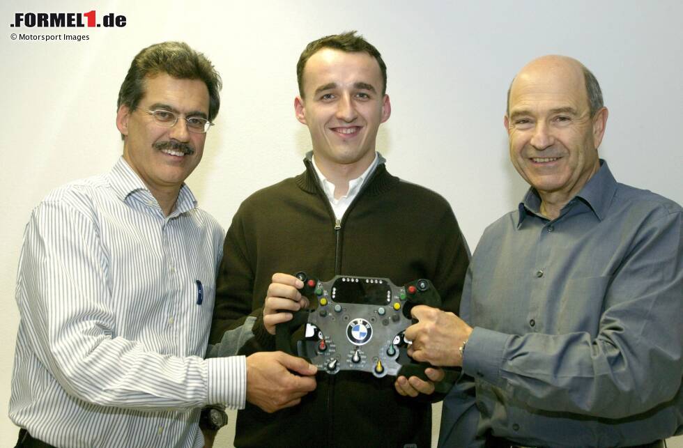 Foto zur News: Doch Renault lässt sich die Chance auf Kubica entgehen: Das neu gegründete BMW-Sauber-Team schlägt zu und verpflichtet den damals 21-Jährigen hinter Nick Heidfeld und Jacques Villeneuve als Ersatzfahrer. Doch die Einsatzchance sollte schneller kommen, als Kubica wohl selbst gedacht hätte ...