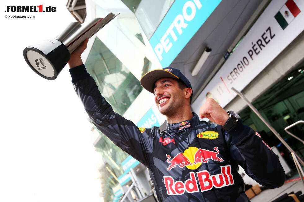 Foto zur News: Daniel Ricciardo erbte Hamiltons Sieg im Jahr 2016, und das nach einer Reihe von erfolglosen Jahren in Malaysia. &quot;Insofern kann ich etwas glücklicher gehen&quot;, sagt der Australier. Auch er werde vor allem die körperliche Herausforderung vermissen...