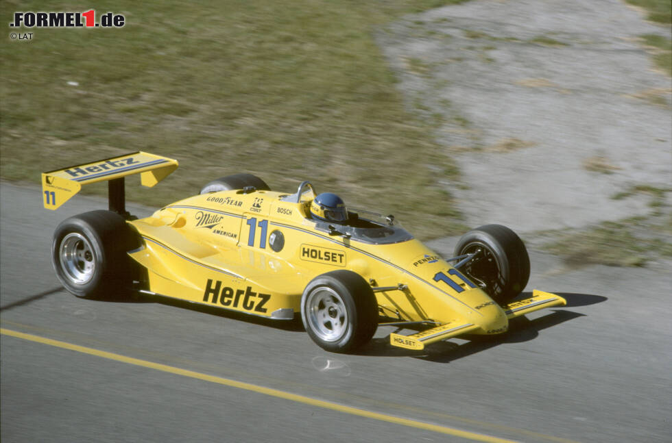 Foto zur News: 1985: Newey wechselt nach seiner Zeit als Renningenieur in der Formel 2 innerhalb des March-Teams in die Designabteilung. Nach ersten Erfolgen in der Sportwagen-Szene baut er die IndyCars March 85C und 86C, die mit Al Unser, Danny Sullivan und Bobby Rahal am Steuer zwei Titel sowie zweimal das Indy 500 gewinnen.