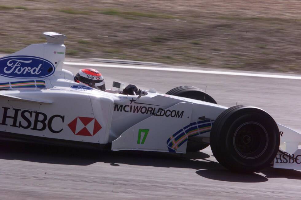 Foto zur News: Neben Champion Michael Schumacher ist der Brite bei Benetton 1995 ganz klar die Nummer zwei. Trotzdem fährt er seine ersten beiden Siege in der Formel 1 ein. Es folgen drei sieglose Jahre bei Sauber, bevor er 1999 für Stewart noch ein drittes und letztes Mal triumphiert. Auf dem Nürburgring profitiert er von chaotischen Bedingungen.