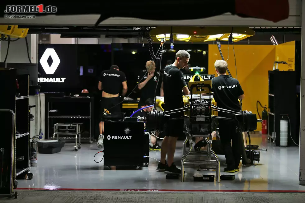 Renault: 172 Millionen Euro Jahresbudget (exklusive der Motorenabteilung) und 600 Mitarbeiter (plus 400 in der Motorenabteilung). Foto zur News: Renault: 172 Millionen Euro Jahresbudget (exklusive der Motorenabteilung) und 600 Mitarbeiter (plus 400 in der Motorenabteilung).