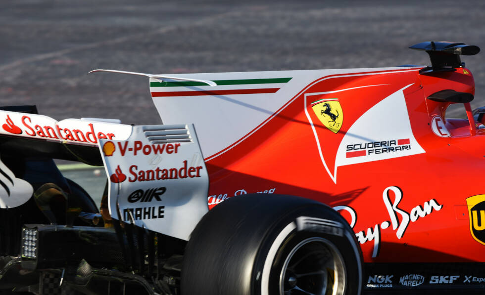 Foto zur News: ...genau wie Ferrari, wo die Idee schon bei der Präsentation des SF70-H zum Vorschein kam.
