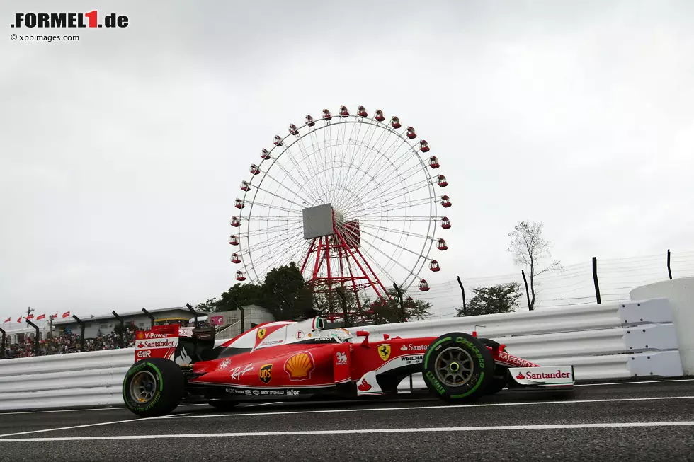 Foto zur News: Suzuka (Japan): Eine Woche später dürfte die Sache schon enger aussehen. Zwar ist Mercedes in Suzuka seit 2014 ungeschlagen, doch die Strecke verfügt neben schnellen auch über mittelschnelle und langsame Kurven - das dürften dem Ferrari SF70H entgegenkommen. Außerdem gewann Vettel hier bereits viermal. Prognose: keiner klar im Vorteil.