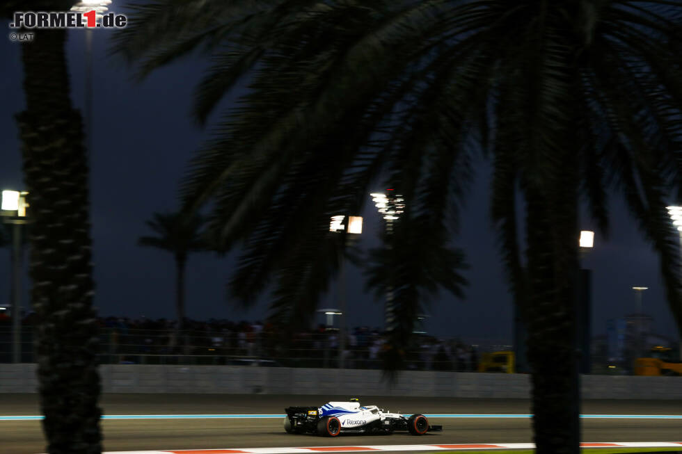 Sergei Sirotkin (5): Mit der (angedeuteten) Verschwörungstheorie, Williams schere sich nicht mehr um ihn, jetzt wo mit Kubica alles klar ist, sammelt der Russe keine Sympathiepunkte. Die Quali-Leistung war - gemessen am Teamkollegen - in Ordnung. Die im Rennen nicht. Sergei Sirotkin (5): Mit der (angedeuteten) Verschwörungstheorie, Williams schere sich nicht mehr um ihn, jetzt wo mit Kubica alles klar ist, sammelt der Russe keine Sympathiepunkte. Die Quali-Leistung war - gemessen am Teamkollegen - in Ordnung. Die im Rennen nicht.