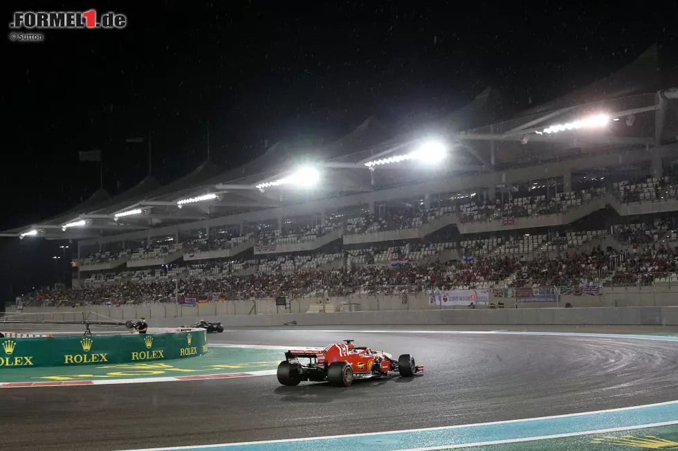 Sebastian Vettel (1): Teamkollege geschlagen, keine Fehler, knapp an Hamilton dran - es war eine astreine Leistung. Und vielleicht wäre der Kampf um den Sieg spannender geworden, wenn nicht die Crew den Boxenstopp verpatzt und Vettel hinter Ocon wertvolle Sekunden verloren hätte. Nach internen Diskussionen in der Redaktion eher 1 als 2. Foto zur News: Sebastian Vettel (1): Teamkollege geschlagen, keine Fehler, knapp an Hamilton dran - es war eine astreine Leistung. Und vielleicht wäre der Kampf um den Sieg spannender geworden, wenn nicht die Crew den Boxenstopp verpatzt und Vettel hinter Ocon wertvolle Sekunden verloren hätte. Nach internen Diskussionen in der Redaktion eher 1 als 2.