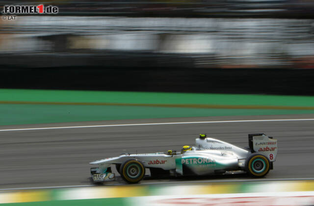Foto zur News: 2011: Mercedes MGP W02  - Fahrer: Michael Schumacher, Nico Rosberg