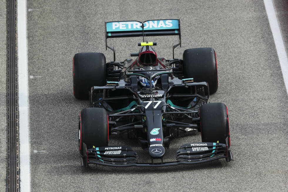 Foto zur News: 2020: Mercedes F1 W11 EQ Performance / Fahrer: Lewis Hamilton, Valtteri Bottas, George Russell (Design für Renneinsätze)