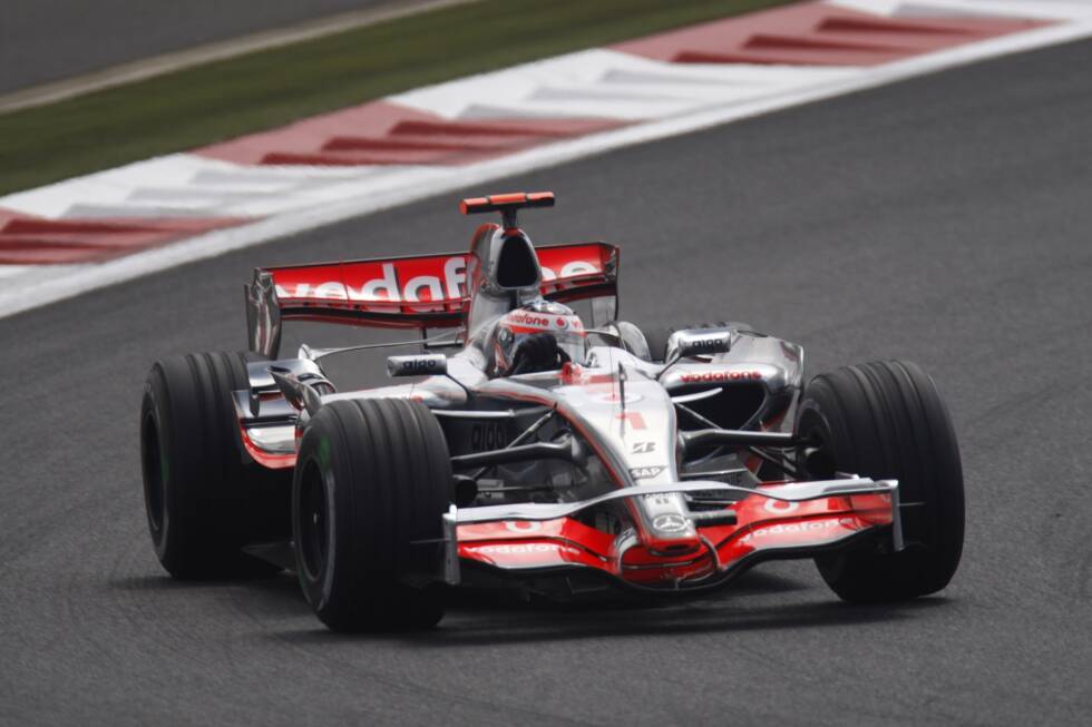 Foto zur News: 2007: McLaren-Mercedes MP4-22
WM-Ergebnis: 3. mit 109 Punkten, 4 Siege (17 Rennen)