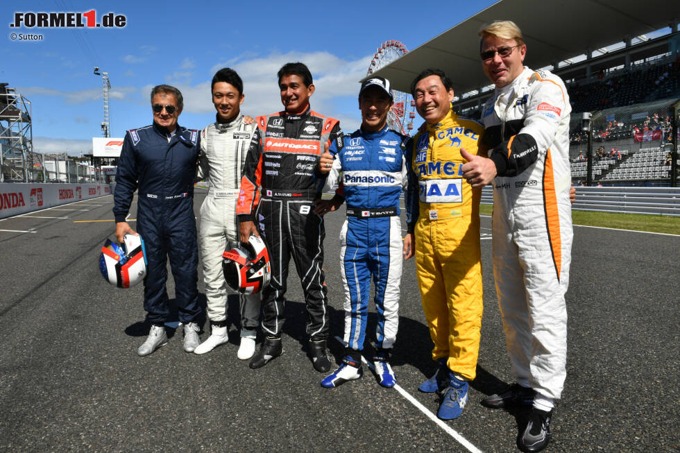 Foto zur News: Jean Alesi, Kazuki Nakajima, Aguri Suzuki, Takuma Sato, Satoru Nakajima and Mika Häkkinen unterhielten die Fans erstklassig.
