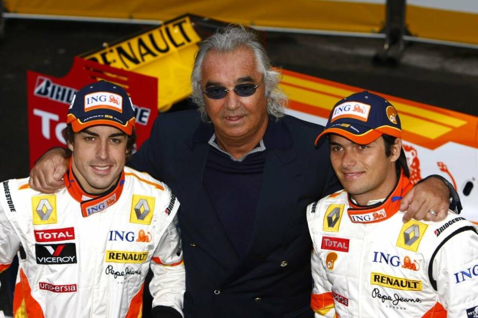 Foto zur News: Flavio Briatore (Renault): Mit &quot;Schumi&quot; hatte Briatore 1994 und 1995 für Benetton zwei WM-Titel gewonnen, mit Fernando Alonso 2005 und 2006 zwei weitere Meisterschaften für Renault. Doch dann kam Singapur 2008 ...