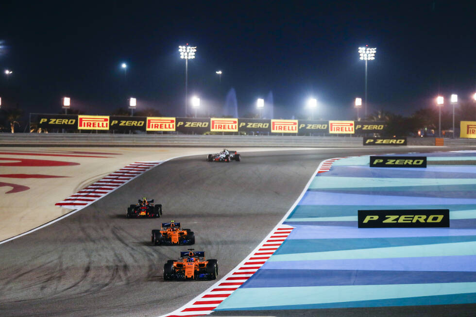 Foto zur News: Fernando Alonso (2): Ganz egal, wie gut oder schlecht der McLaren ist: Der Spanier liefert immer seine Leistung ab.