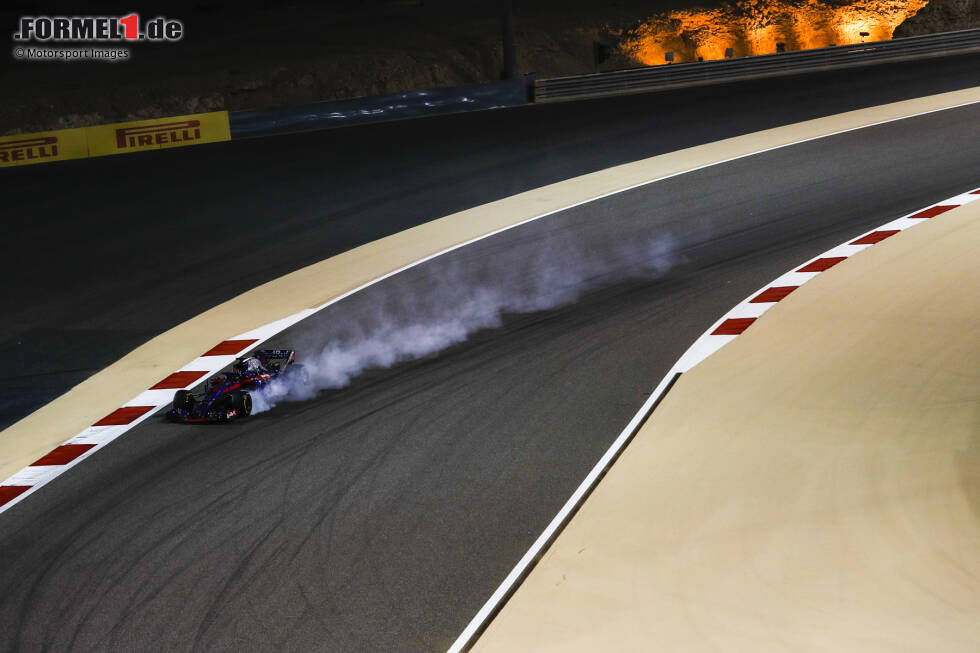 Foto zur News: Brendon Hartley (5): Hartley hatte es in Bahrain schwer. Die Updates bekam er erst nach Gasly, daher fand er nicht so schnell in den Rhythmus. Das Speed-Defizit ist erklärbar. Seine Blackouts in der Aufwärmrunde und am Start (Kollision mit Perez) nicht.