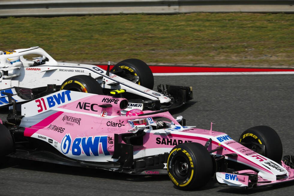 Foto zur News: Esteban Ocon (3): Fiel im Qualifying spürbar von Perez ab, setzte im Rennen nicht die ganz großen Akzente. Force India zu benoten, ist 2018 schwierig. Geht man davon aus, dass die aufblitzende Stärke in den Trainings Potenzial des Autos signalisiert hat, wäre vielleicht auch eine 4 gerechtfertigt gewesen.