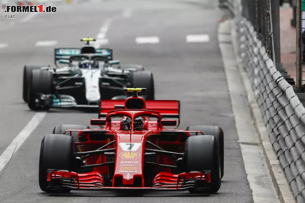 Kimi Räikkönen (3): Das ganze Wochenende ein bisschen langsamer gewesen als der Teamkollege, aber auch keine großen Dummheiten angestellt: Die 3 scheint uns die einzig logische Note für den Finnen zu sein. Ja, das Copy & Paste ist beabsichtigt ... Foto zur News: Kimi Räikkönen (3): Das ganze Wochenende ein bisschen langsamer gewesen als der Teamkollege, aber auch keine großen Dummheiten angestellt: Die 3 scheint uns die einzig logische Note für den Finnen zu sein. Ja, das Copy & Paste ist beabsichtigt ...
