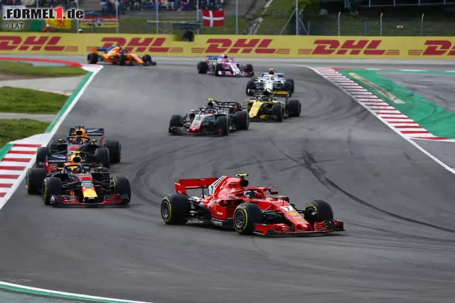 Foto zur News: Kimi Räikkönen (3): Am Saisonbeginn war der "Iceman" immer dann schneller als Vettel, wenn es um nichts ging. Dieser Trend neigt sich dem Ende zu. Weder im Qualifying noch am Start oder bis zu seinem Ausfall konnte er besondere Akzente setzen. Grob falsch gemacht hat er aber auch nichts.