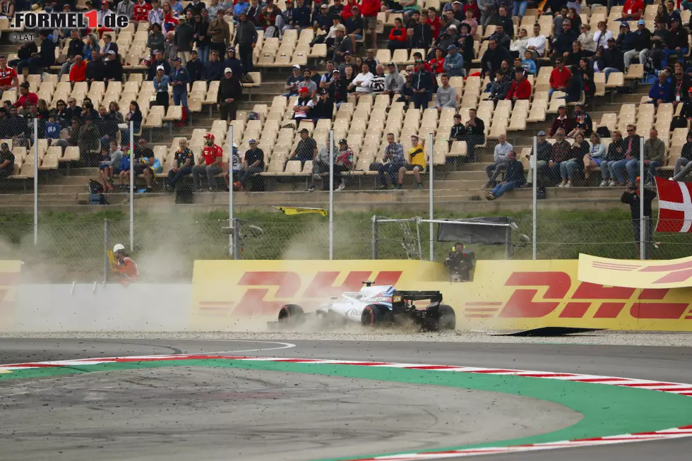 Foto zur News: Lance Stroll (5): Auf der Habenseite steht für den Kanadier, dass er regelmäßig extrem starke erste Runden fährt. Doch was nützt das, wenn er im Qualifying crasht und so weit hinten starten muss? Der Williams ist sicher kein Siegerauto. Und Stroll kein zukünftiger Champion.