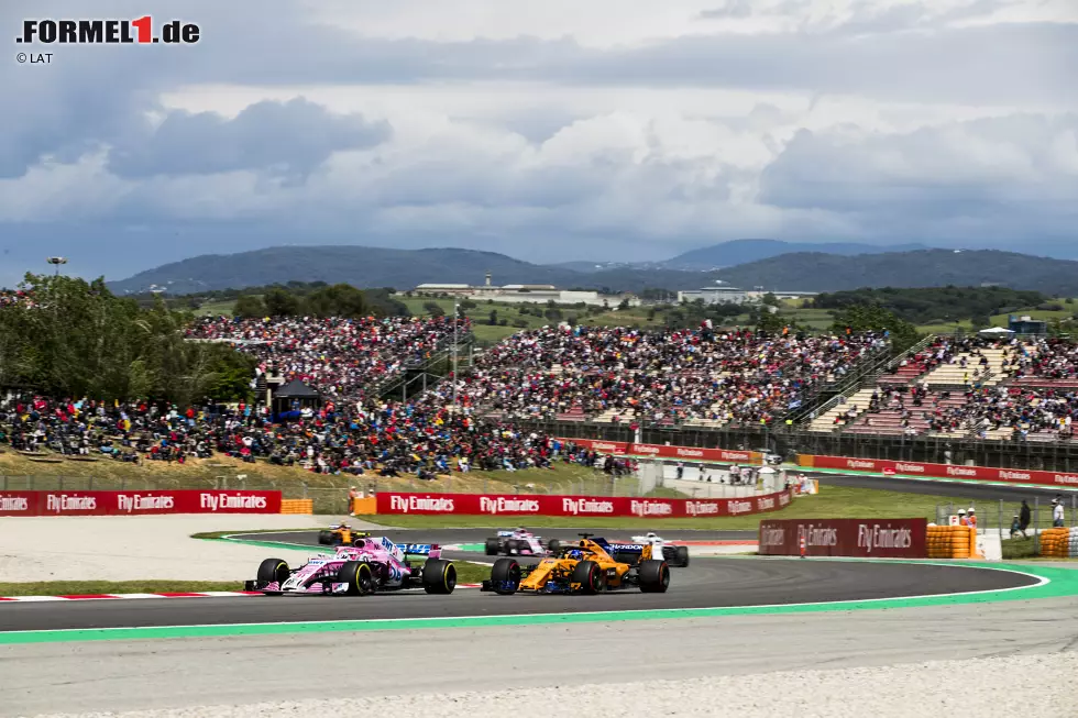 Fernando Alonso (3): Barcelona war ausnahmsweise nicht sein "best race ever". Und prompt gibt's von uns nur eine 3! Weltklasse war allerdings das Manöver gegen Ocon, außen rum in Kurve 3. Am Ende wurde es Platz acht. Sehr viel mehr war trotz McLaren-Update nicht drin. Foto zur News: Fernando Alonso (3): Barcelona war ausnahmsweise nicht sein "best race ever". Und prompt gibt's von uns nur eine 3! Weltklasse war allerdings das Manöver gegen Ocon, außen rum in Kurve 3. Am Ende wurde es Platz acht. Sehr viel mehr war trotz McLaren-Update nicht drin.