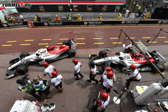 10. Sauber (39 Millionen Euro): Die Schweizer rutschen als WM-Letzter 2017 auch in der Geldverteilungstabelle auf den letzten Platz ab. Und bekommen weniger als ein Viertel der FOM-Einnahmen von Branchenkrösus Ferrari. 10. Sauber (39 Millionen Euro): Die Schweizer rutschen als WM-Letzter 2017 auch in der Geldverteilungstabelle auf den letzten Platz ab. Und bekommen weniger als ein Viertel der FOM-Einnahmen von Branchenkrösus Ferrari.
