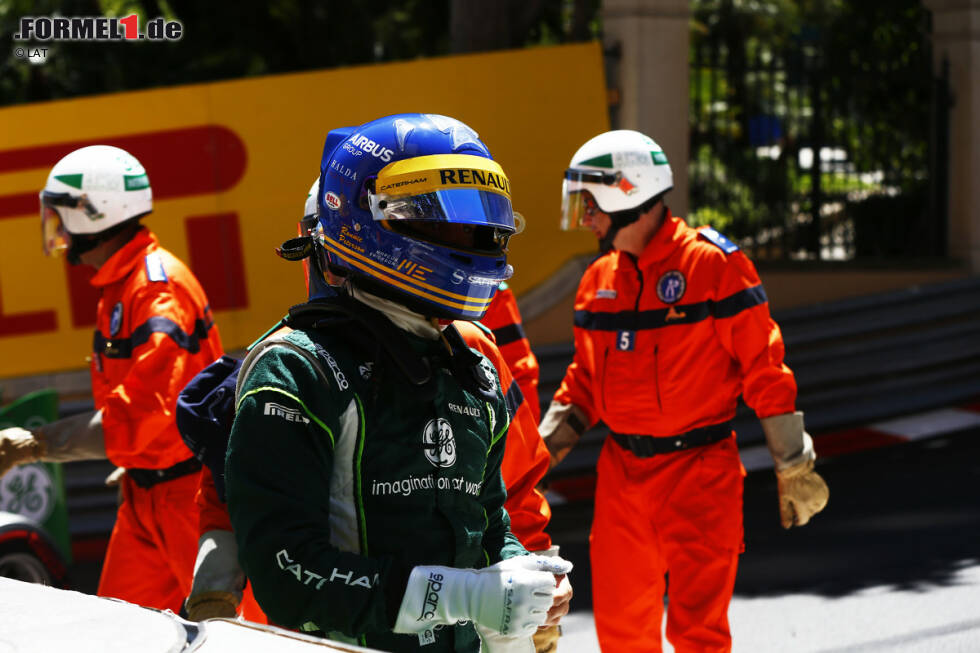 Foto zur News: Was die Erfolge angeht, läuft Marcus Ericsson seinem Landsmann Ronnie Peterson bisher noch klar hinterher. Da bringt ihm 2014 in Monaco auch das Helmdesign des zweimaligen Vize-Weltmeisters kein Glück. Als Elfter verpasst er die Punkte im Caterham ganz knapp.