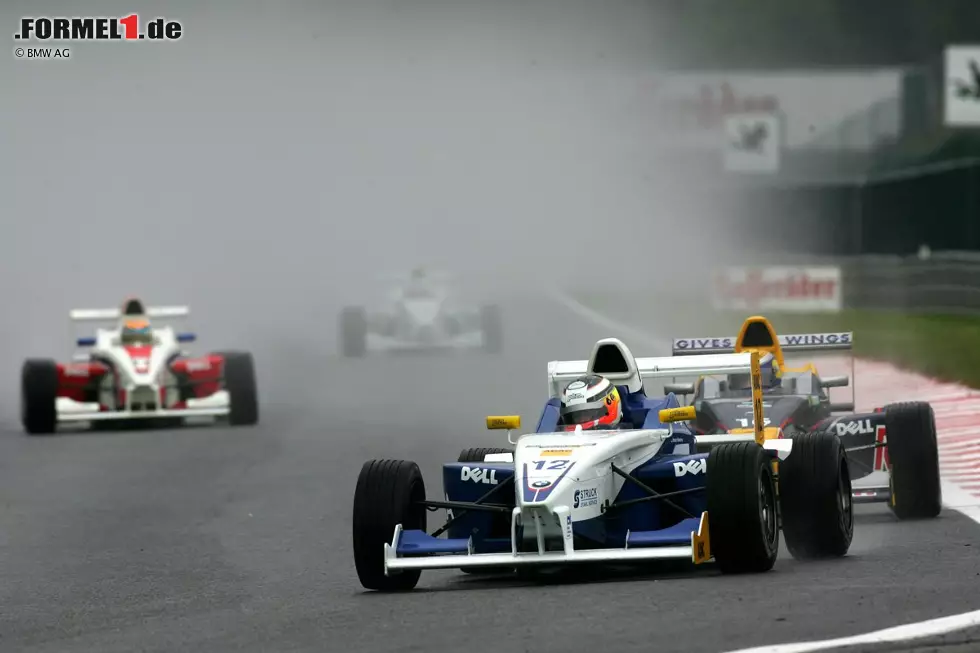 Foto zur News: Er gewinnt in der Formel BMW auf Anhieb die Meisterschaft und brilliert bereits als Teenager bei Regenrennen. Seine Gegner sind damals unter anderem Sergio Perez und Sebastien Buemi.