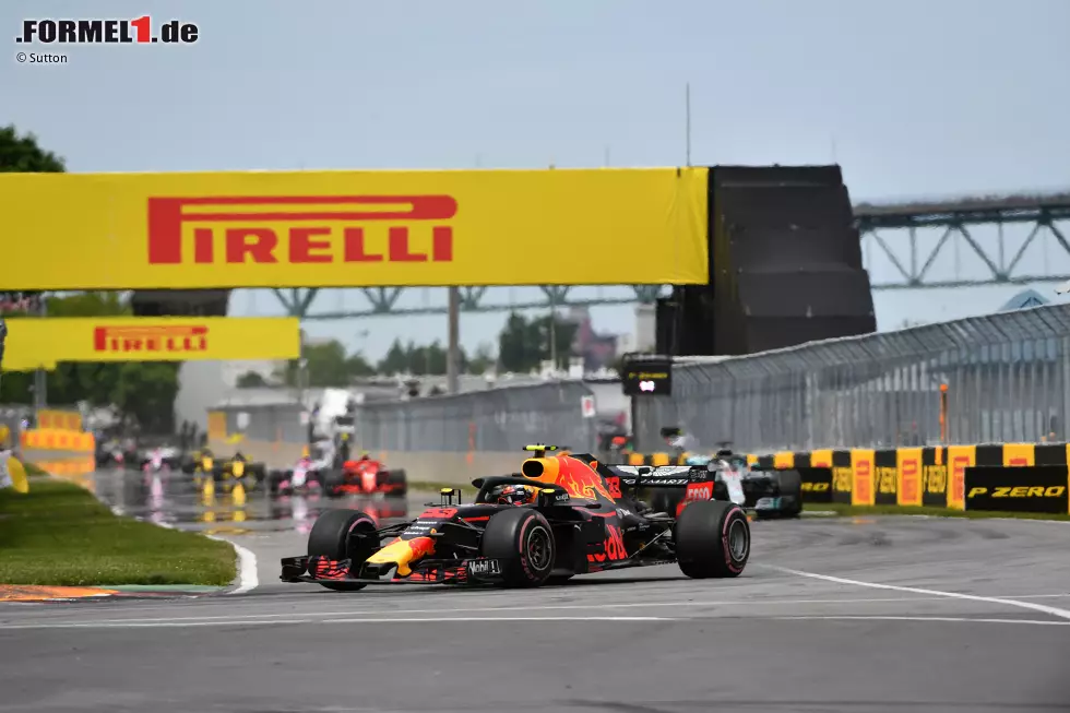 Max Verstappen (2): Nach all der (berechtigten) Kritik der vergangenen Wochen war das die beste und reifste Leistung seit langem. So kann Verstappen mit dem richtigen Auto Weltmeister werden - wenn auch nicht 2018. Einziger Mini-Abzug: das verlorene Duell gegen Bottas am Start. Foto zur News: Max Verstappen (2): Nach all der (berechtigten) Kritik der vergangenen Wochen war das die beste und reifste Leistung seit langem. So kann Verstappen mit dem richtigen Auto Weltmeister werden - wenn auch nicht 2018. Einziger Mini-Abzug: das verlorene Duell gegen Bottas am Start.