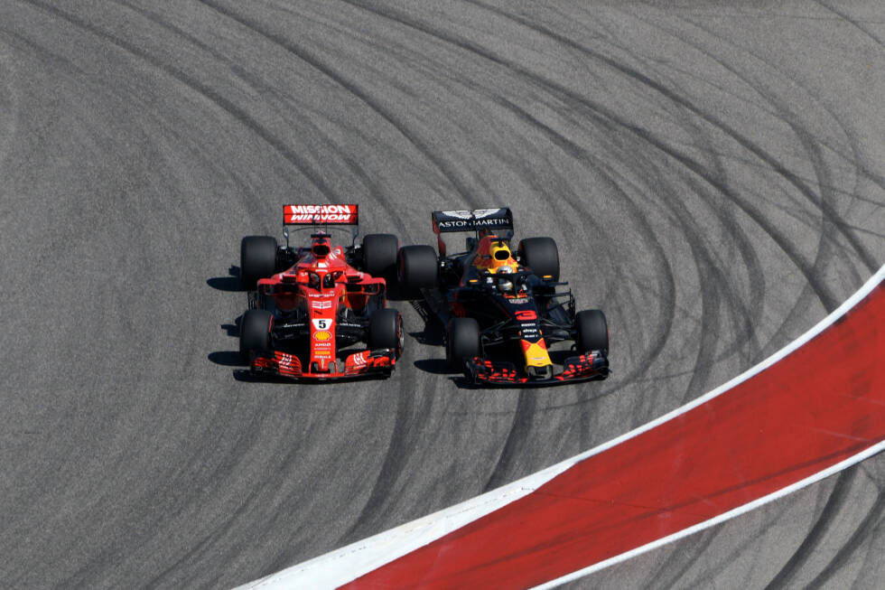 Foto zur News: Sebastian Vettel (3): Nach Kollisionen wie jener mit Ricciardo haben wir ihn schon gnadenloser benotet. Doch Vettels Speed war da, im Qualifying wie auch im Rennen. Starke Aufholjagd von P15, am Ende noch das wichtige Manöver gegen Bottas. Wäre ohne Dreher ein Siegkandidat gewesen. Hätte, wäre, wenn.