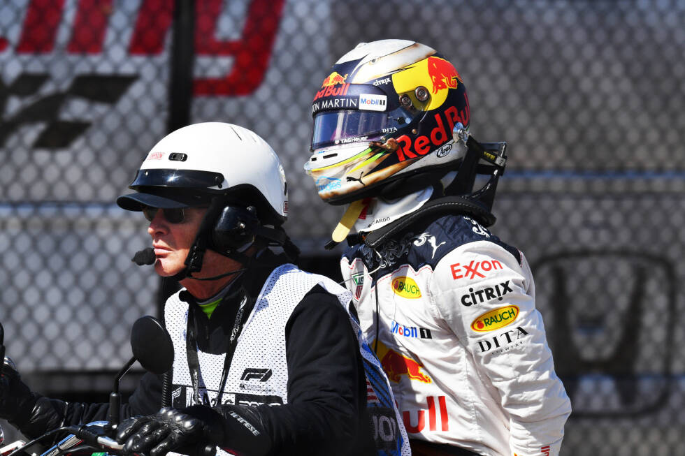 Foto zur News: Daniel Ricciardo (3): Gegen Verstappens Speed kommt er seit Wochen nicht mehr an. Auch in Austin nicht. Dafür war seine Leistung solide - bis zur Kollision mit Vettel. Wenig später rollte er mit einem Batteriedefekt aus. Nicht sein bestes, aber sicher auch nicht sein schlechtestes Wochenende.
