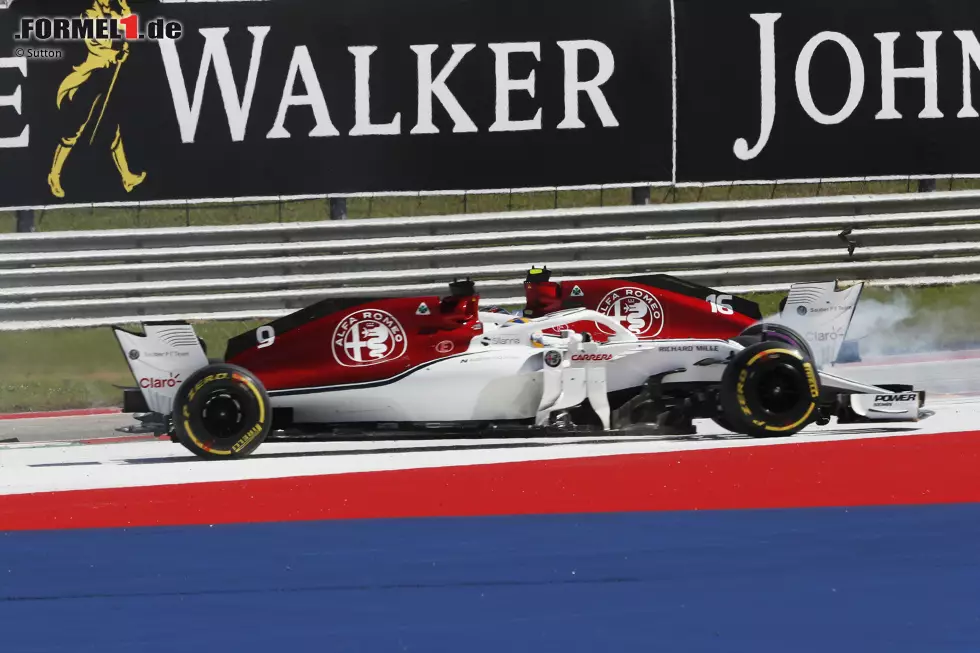 Charles Leclerc (2): Überragend, wie er am Start seinen Instinkten folgte und gegen Ocon fightete. Sein Speed steht sowieso schon lange nicht mehr zur Diskussion. Dafür, dass ihn Grosjean einfach abgeschossen hat, kann er nichts. Foto zur News: Charles Leclerc (2): Überragend, wie er am Start seinen Instinkten folgte und gegen Ocon fightete. Sein Speed steht sowieso schon lange nicht mehr zur Diskussion. Dafür, dass ihn Grosjean einfach abgeschossen hat, kann er nichts.