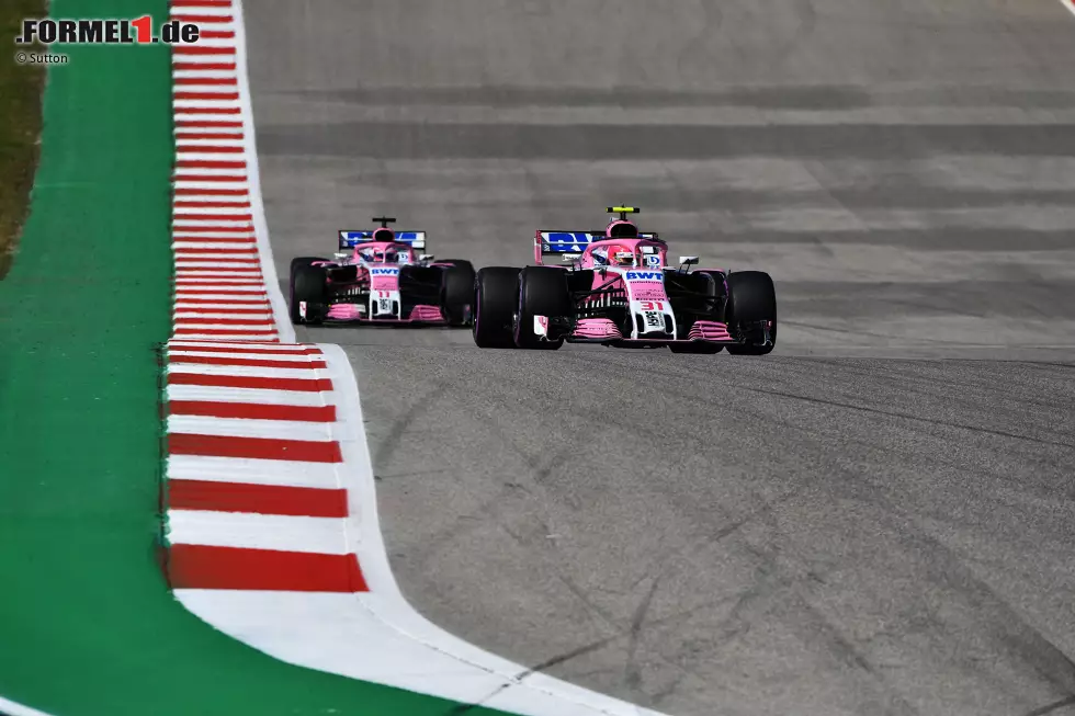 Esteban Ocon (2): So empfiehlt er sich für das noch freie Williams-Cockpit. Ocon war schneller als Perez, fuhr ein ordentliches Rennen und hielt dagegen, als er in der ersten Runde von hinten attackiert wurde. Pech, dass er im Nachhinein disqualifiziert wurde. Wegen des Benzindurchflusses. Foto zur News: Esteban Ocon (2): So empfiehlt er sich für das noch freie Williams-Cockpit. Ocon war schneller als Perez, fuhr ein ordentliches Rennen und hielt dagegen, als er in der ersten Runde von hinten attackiert wurde. Pech, dass er im Nachhinein disqualifiziert wurde. Wegen des Benzindurchflusses.