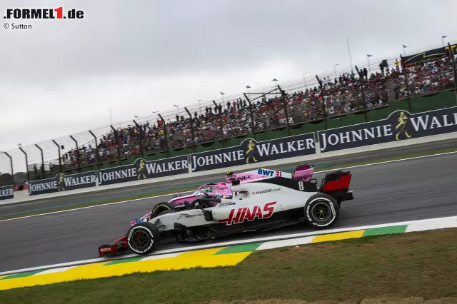 Romain Grosjean (2): Im Rennen konnte er nicht ganz an die überragenden Trainingsleistungen anknüpfen. Trotzdem verdient er für den gezeigten Speed eine Zwei. Einziger Makel: Am Ende blieb er sieben Sekunden hinter Landsmann Leclerc im Sauber. Aber der ist auch ein Ausnahmetalent. Foto zur News: Romain Grosjean (2): Im Rennen konnte er nicht ganz an die überragenden Trainingsleistungen anknüpfen. Trotzdem verdient er für den gezeigten Speed eine Zwei. Einziger Makel: Am Ende blieb er sieben Sekunden hinter Landsmann Leclerc im Sauber. Aber der ist auch ein Ausnahmetalent.