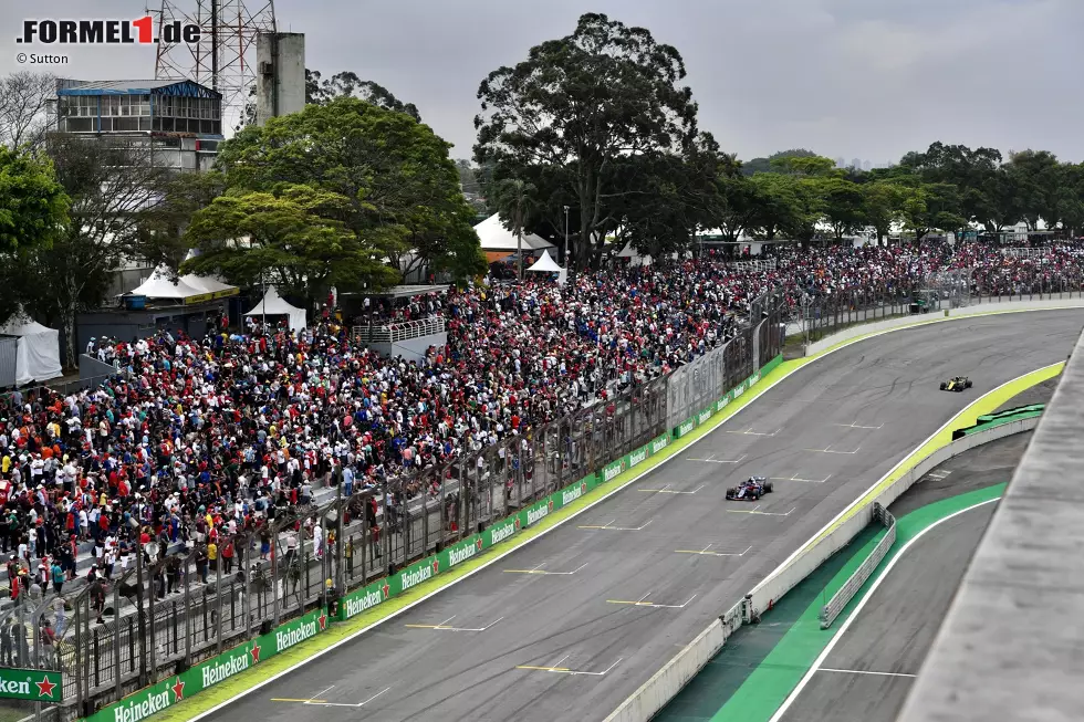 Pierre Gasly (4): Trotz Spec 3 von Honda war Toro Rosso diesmal kein Top-10-Material. Gasly blieb blass - und widersetzte sich einer Stallorder, als er gebeten wurde, Hartley durchzulassen. Auch wenn's zwischen den beiden gerade angespannt ist: So verhält sich kein Teamplayer. Foto zur News: Pierre Gasly (4): Trotz Spec 3 von Honda war Toro Rosso diesmal kein Top-10-Material. Gasly blieb blass - und widersetzte sich einer Stallorder, als er gebeten wurde, Hartley durchzulassen. Auch wenn's zwischen den beiden gerade angespannt ist: So verhält sich kein Teamplayer.